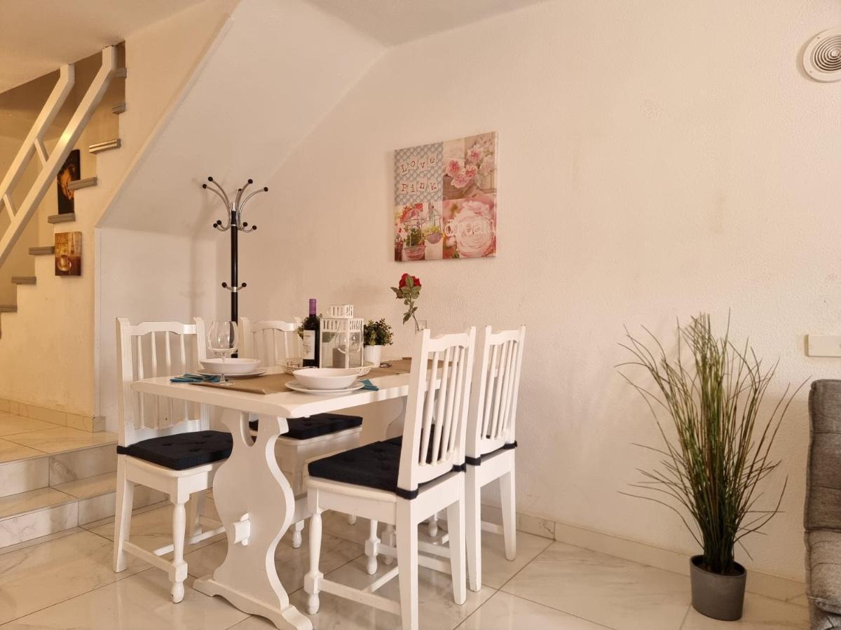 Duplex Apartment Vistamar, Sea-View, Heated Pool In Parque Santiago 2, Wifi Playa de las Americas  Bagian luar foto